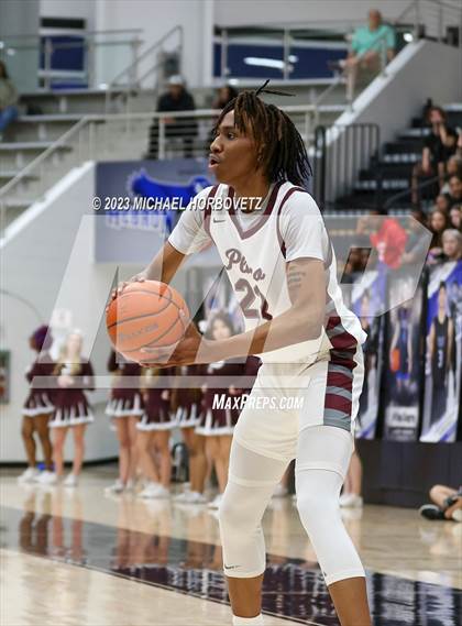 Thumbnail 1 in Plano vs. Guyer (UIL 6A Bi-District) photogallery.