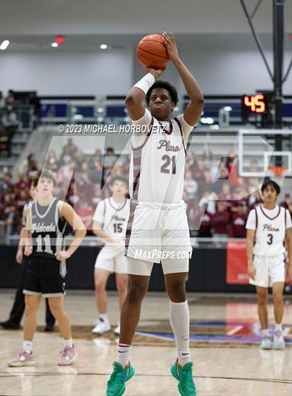 Thumbnail 1 in Plano vs. Guyer (UIL 6A Bi-District) photogallery.