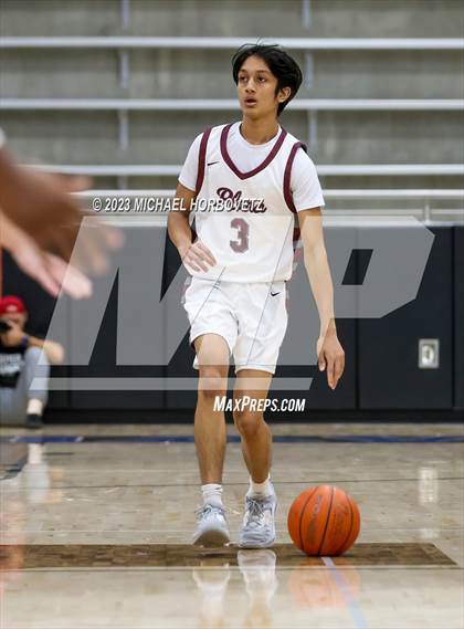 Thumbnail 3 in Plano vs. Guyer (UIL 6A Bi-District) photogallery.