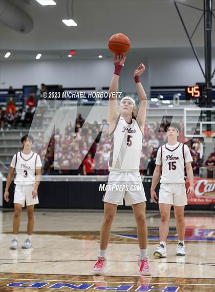 Thumbnail 2 in Plano vs. Guyer (UIL 6A Bi-District) photogallery.