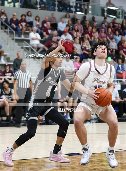 Thumbnail 3 in Plano vs. Guyer (UIL 6A Bi-District) photogallery.