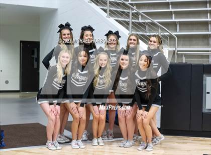 Thumbnail 3 in Plano vs. Guyer (UIL 6A Bi-District) photogallery.