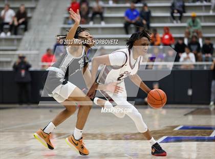 Thumbnail 3 in Plano vs. Guyer (UIL 6A Bi-District) photogallery.