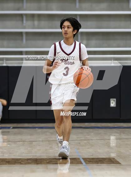 Thumbnail 2 in Plano vs. Guyer (UIL 6A Bi-District) photogallery.