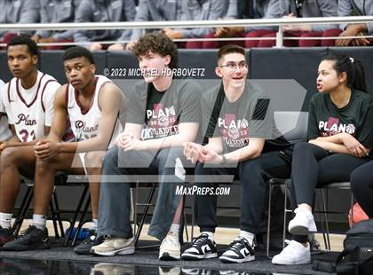 Thumbnail 3 in Plano vs. Guyer (UIL 6A Bi-District) photogallery.