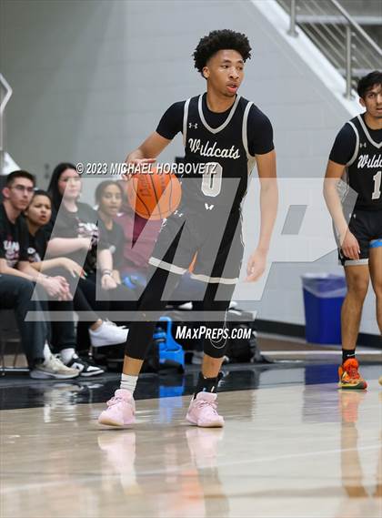 Thumbnail 3 in Plano vs. Guyer (UIL 6A Bi-District) photogallery.