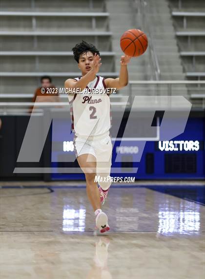 Thumbnail 2 in Plano vs. Guyer (UIL 6A Bi-District) photogallery.