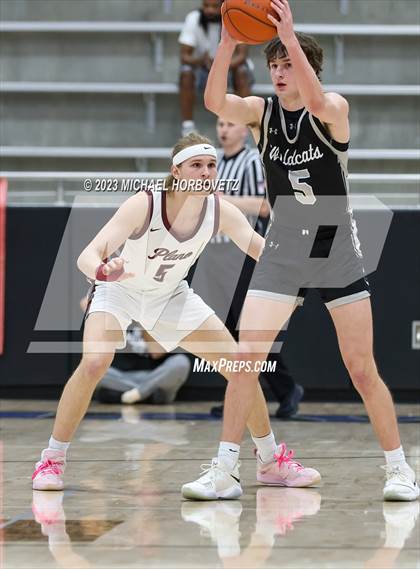 Thumbnail 1 in Plano vs. Guyer (UIL 6A Bi-District) photogallery.