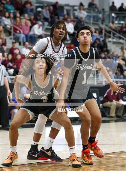 Thumbnail 1 in Plano vs. Guyer (UIL 6A Bi-District) photogallery.