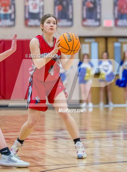 Thumbnail 2 in Pahranagat Valley vs. Tonopah (NIAA 1A Central League Semifinal) photogallery.