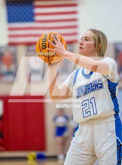 Thumbnail 2 in Pahranagat Valley vs. Tonopah (NIAA 1A Central League Semifinal) photogallery.