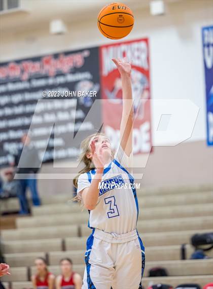 Thumbnail 2 in Pahranagat Valley vs. Tonopah (NIAA 1A Central League Semifinal) photogallery.