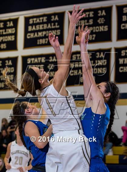 Thumbnail 2 in Lebanon vs Blue Springs South (State Farm Holiday Hoops Invitational) photogallery.