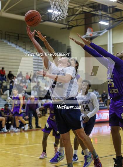 Thumbnail 2 in Sunrise Mountain vs. Centennial photogallery.
