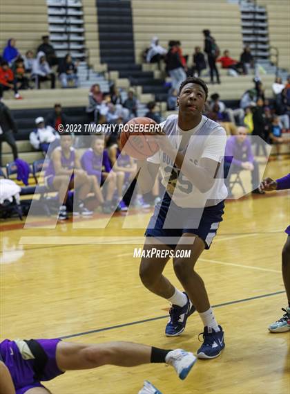 Thumbnail 1 in Sunrise Mountain vs. Centennial photogallery.