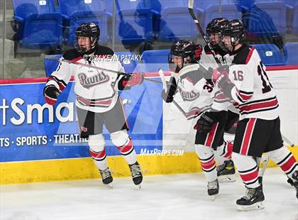 Thumbnail 3 in Darien vs. New Canaan (CIAC DI Semifinal) photogallery.