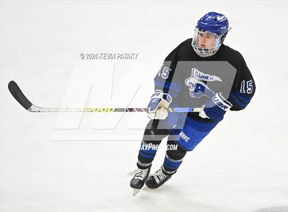Thumbnail 2 in Darien vs. New Canaan (CIAC DI Semifinal) photogallery.