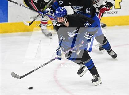 Thumbnail 2 in Darien vs. New Canaan (CIAC DI Semifinal) photogallery.