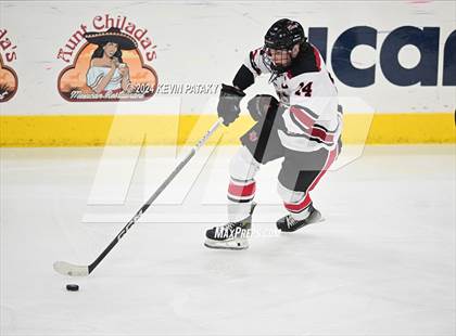 Thumbnail 1 in Darien vs. New Canaan (CIAC DI Semifinal) photogallery.
