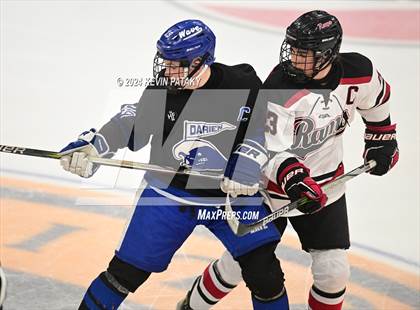 Thumbnail 3 in Darien vs. New Canaan (CIAC DI Semifinal) photogallery.
