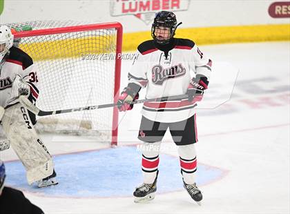 Thumbnail 2 in Darien vs. New Canaan (CIAC DI Semifinal) photogallery.