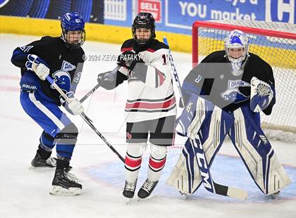 Thumbnail 1 in Darien vs. New Canaan (CIAC DI Semifinal) photogallery.