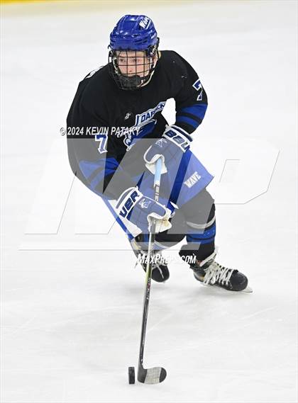 Thumbnail 3 in Darien vs. New Canaan (CIAC DI Semifinal) photogallery.
