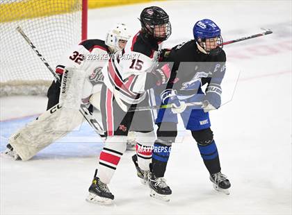 Thumbnail 2 in Darien vs. New Canaan (CIAC DI Semifinal) photogallery.