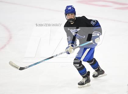 Thumbnail 2 in Darien vs. New Canaan (CIAC DI Semifinal) photogallery.