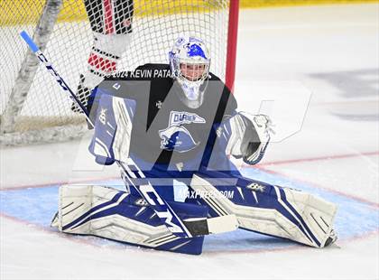 Thumbnail 2 in Darien vs. New Canaan (CIAC DI Semifinal) photogallery.