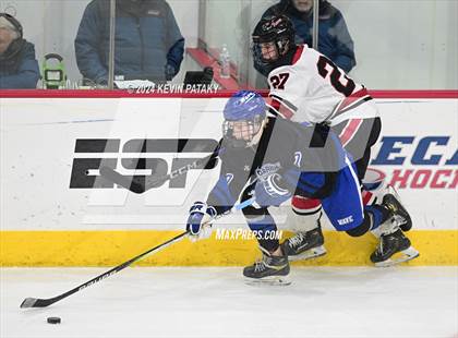 Thumbnail 3 in Darien vs. New Canaan (CIAC DI Semifinal) photogallery.