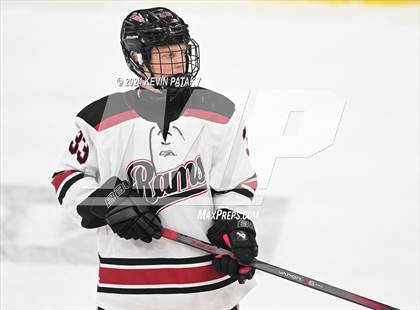 Thumbnail 2 in Darien vs. New Canaan (CIAC DI Semifinal) photogallery.