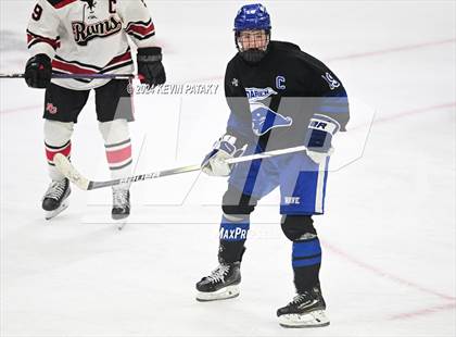 Thumbnail 3 in Darien vs. New Canaan (CIAC DI Semifinal) photogallery.