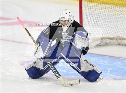 Thumbnail 3 in Darien vs. New Canaan (CIAC DI Semifinal) photogallery.