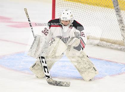 Thumbnail 1 in Darien vs. New Canaan (CIAC DI Semifinal) photogallery.