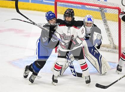 Thumbnail 3 in Darien vs. New Canaan (CIAC DI Semifinal) photogallery.