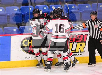 Thumbnail 1 in Darien vs. New Canaan (CIAC DI Semifinal) photogallery.