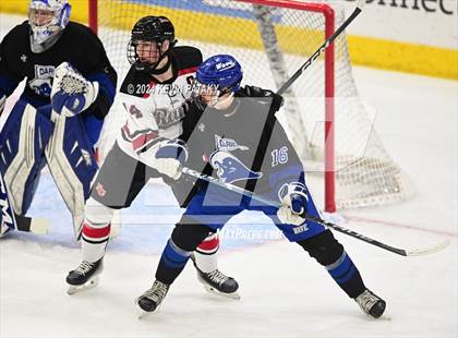 Thumbnail 2 in Darien vs. New Canaan (CIAC DI Semifinal) photogallery.