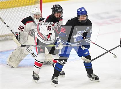 Thumbnail 1 in Darien vs. New Canaan (CIAC DI Semifinal) photogallery.