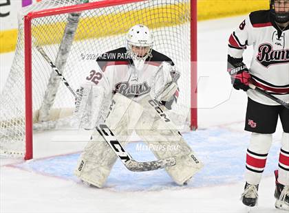Thumbnail 1 in Darien vs. New Canaan (CIAC DI Semifinal) photogallery.