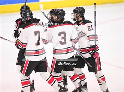 Thumbnail 1 in Darien vs. New Canaan (CIAC DI Semifinal) photogallery.