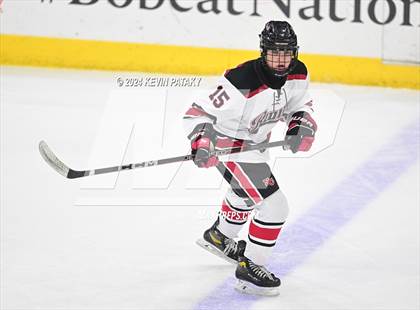 Thumbnail 2 in Darien vs. New Canaan (CIAC DI Semifinal) photogallery.