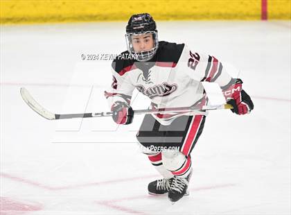 Thumbnail 3 in Darien vs. New Canaan (CIAC DI Semifinal) photogallery.