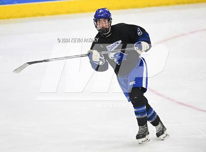 Thumbnail 3 in Darien vs. New Canaan (CIAC DI Semifinal) photogallery.