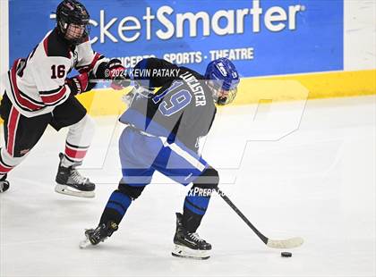 Thumbnail 1 in Darien vs. New Canaan (CIAC DI Semifinal) photogallery.