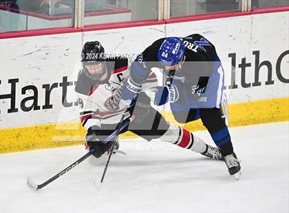 Thumbnail 3 in Darien vs. New Canaan (CIAC DI Semifinal) photogallery.