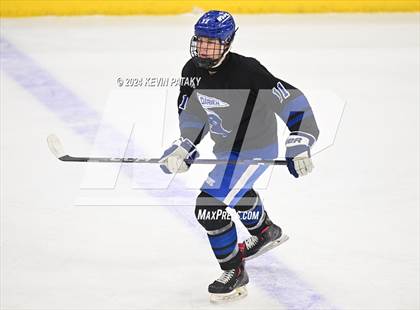 Thumbnail 3 in Darien vs. New Canaan (CIAC DI Semifinal) photogallery.