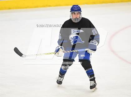 Thumbnail 1 in Darien vs. New Canaan (CIAC DI Semifinal) photogallery.