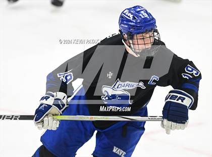 Thumbnail 2 in Darien vs. New Canaan (CIAC DI Semifinal) photogallery.