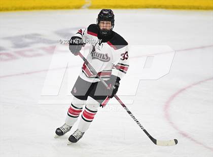 Thumbnail 2 in Darien vs. New Canaan (CIAC DI Semifinal) photogallery.